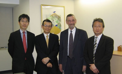 "From Right, Dr. Yuh, Dr. Weber, Prof. Kishi and Mr. Yonekura (Dept. Director of Nanonet)" Image