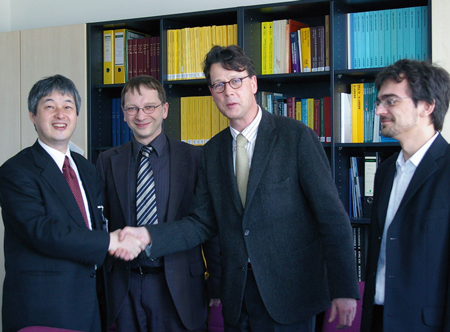 "From right to left: Mr. Matthias Müller (PTB, Ph.D. student, X-ray Spectrometry group), Prof. Mathias Richter (PTB, Head of Department, X-ray Metrology using Synchrotron Radiation), Dr. Burkhard Beckhoff (PTB, Head of X-Ray Spectrometry group), Dr. Kenji Sakurai (NIMS, Group Leader, Quantum Beam Center)." Image