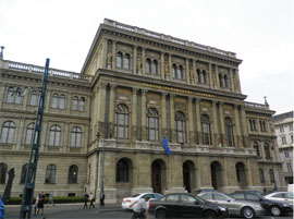 「ハンガリー科学アカデミー本部」の画像