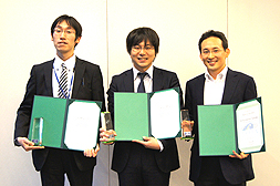 (左から)伊藤未希雄氏、増田卓也氏、田中喜典氏