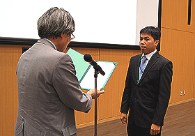 Dr. Randy Jalem (right) and Prof. Kohei Uosaki (left)