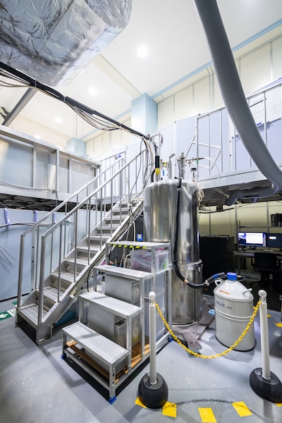 500 MHz Solid-State High-Resolution NMR System