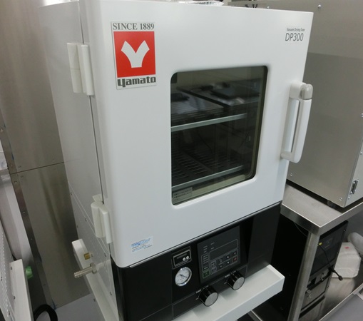 Vacuum Dryer