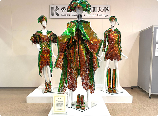 岡本さんがデザインしたドレス