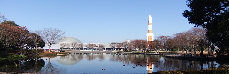 中央公園　ロケット　芝生カット　.png