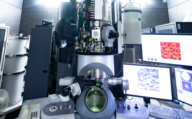 球面収差補正走査型透過電子顕微鏡