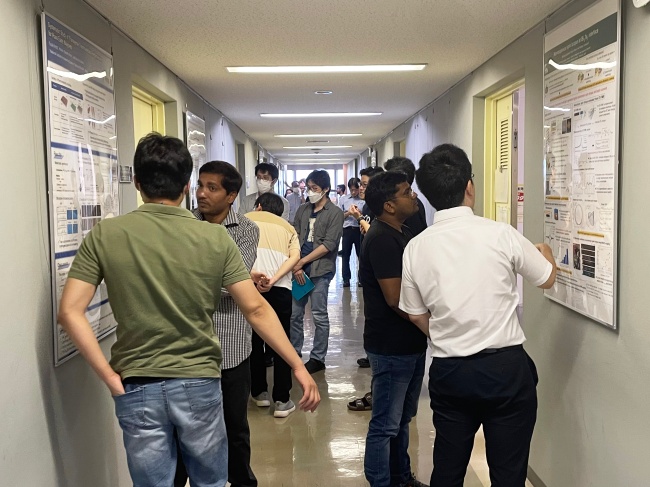 >The 2nd CMSM Research Exchange Meeting was held, and Dr. D. Taparia won the best poster award02