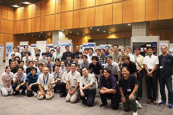 懇親会後の集合写真