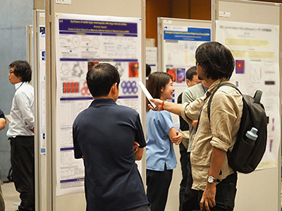 Scene from the poster session3