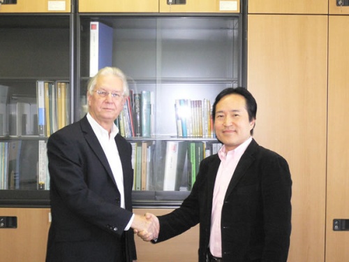 "Prof. Gillan (left) and Dr. Ohno" Image