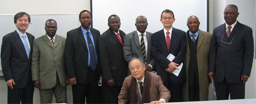 "A delegation from Nigeria and President Prof. Kishi and NIMS staff." Image