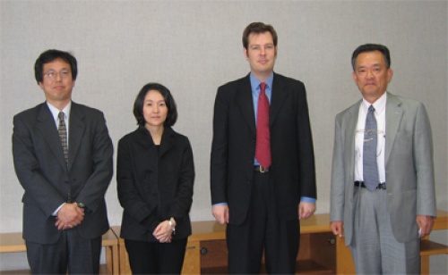 "From left: Mr. Takemura(Dept. Director of Intl. Affairs Office, NIMS), Ms.Kambe,Dr. Wright, Dr. Kitagawa (Vice-President, NIMS)" Image
