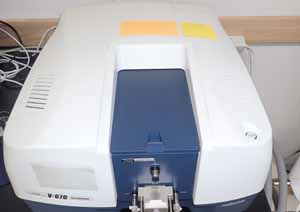 UV-Vis-NIR spectrophotometer