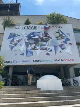 Entrance to ICMAB, photographed from outside the building