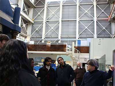 Norimasa Nishiyama (Chief Researcher/High-Pressure Structural Controls Group) Illustrated the structure of a 30,000-ton press machine