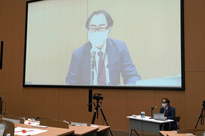 Symposium lecture photos