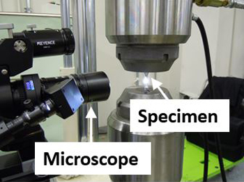 In-situ small fatigue crack observation system
