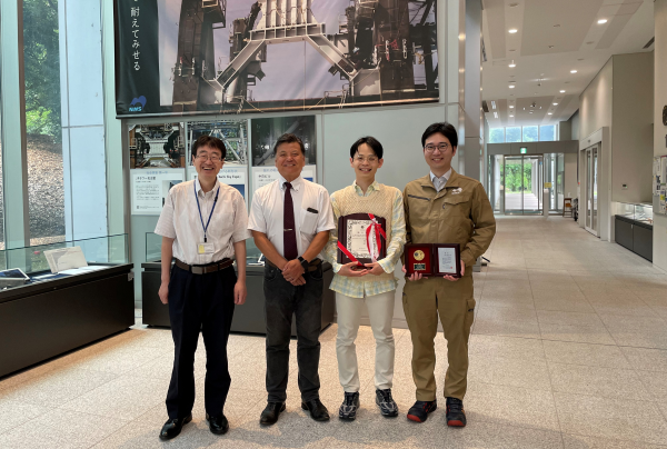 受賞者集合写真